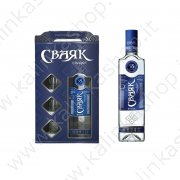 Vodka "Svayak" "Standard" 40%, 500ml (Set regalo con bicchieri)